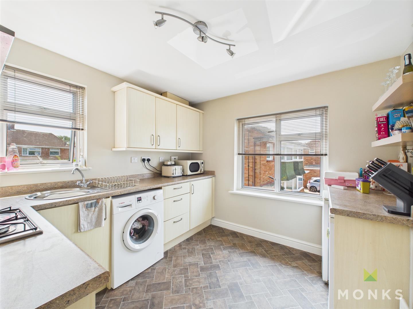 16 Combermere Drive, Shrewsbury, SY1 3BZ SSTC 16 Combermere Drive, Shrewsbury, SY1 3BZ SSTC